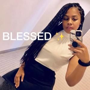 Meet your Posher, Tamera